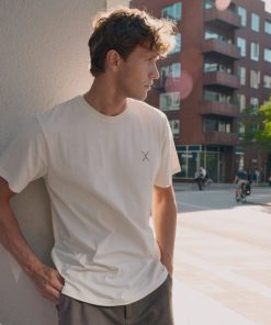 T-Shirts Clean Cut Copenhagen | Cross Logo Organic T-Shirt - Ecru